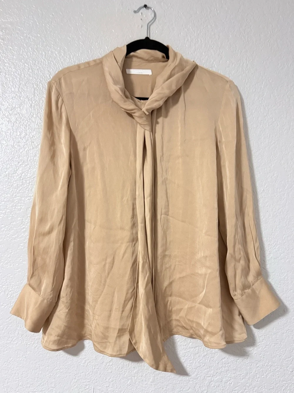 Hugo Boss Womens long sleeve silk Tan Tie-Neck Blouse US 8
